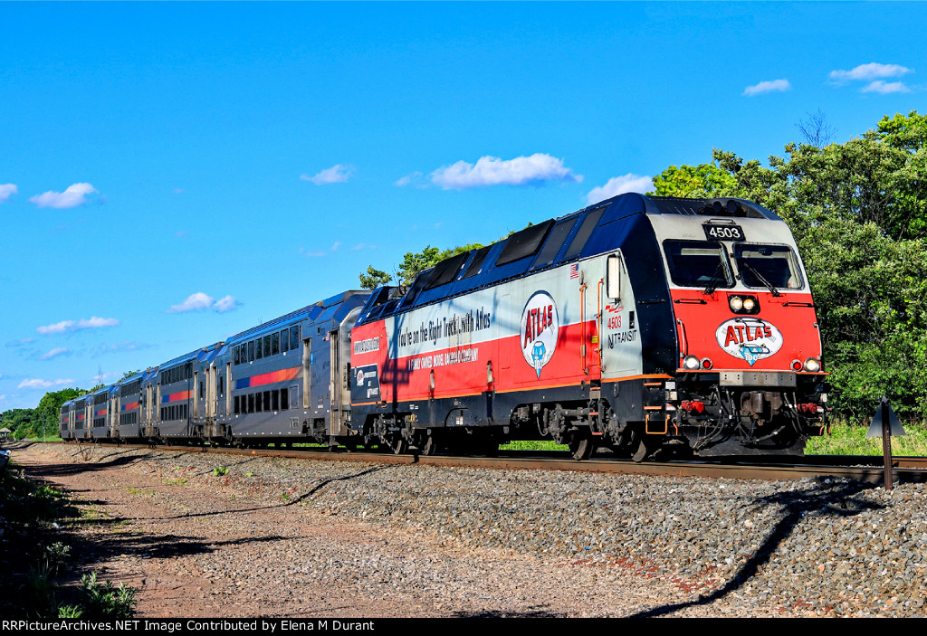 NJT 4503 on train 5528